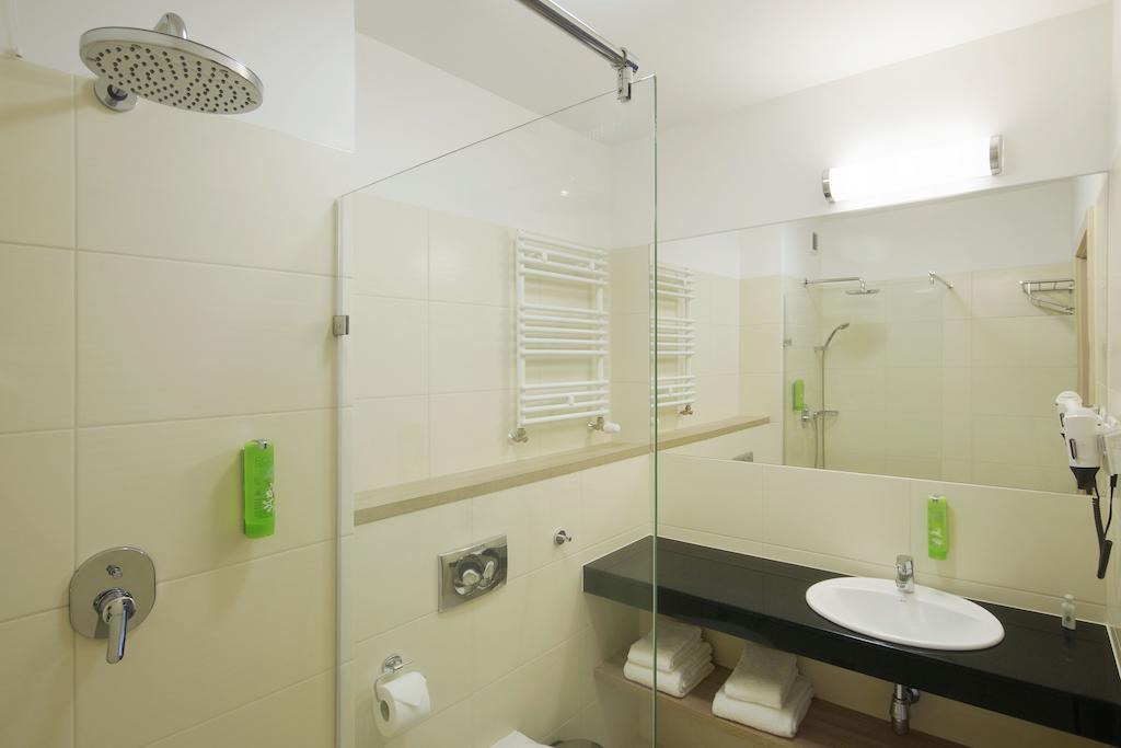 Tristan Hotel & SPA Katy Rybackie Ruang foto
