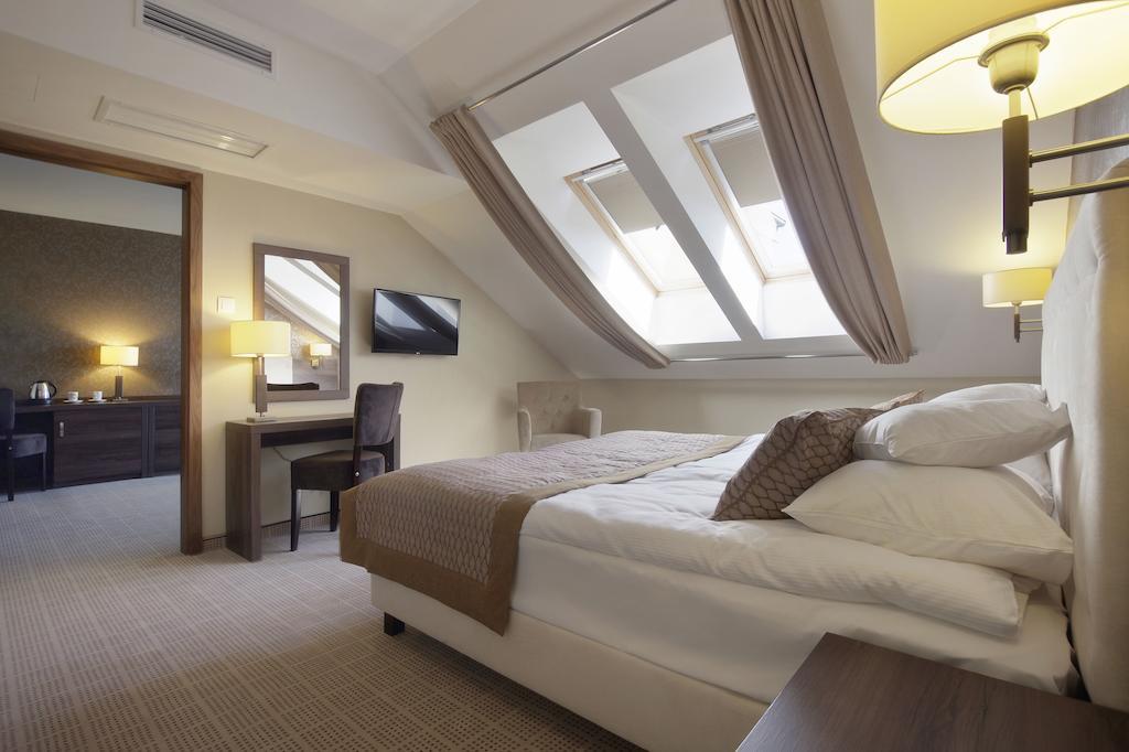 Tristan Hotel & SPA Katy Rybackie Ruang foto